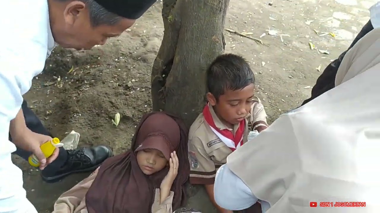 Simulsi Gempa SD NEGERI 1 Jogomertan