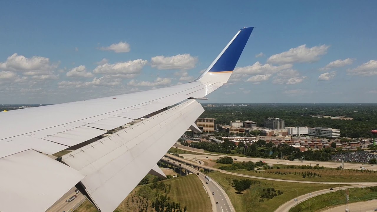 United Airlines Boeing 767-300ER Landing at Chicago O'Hare | 37L
