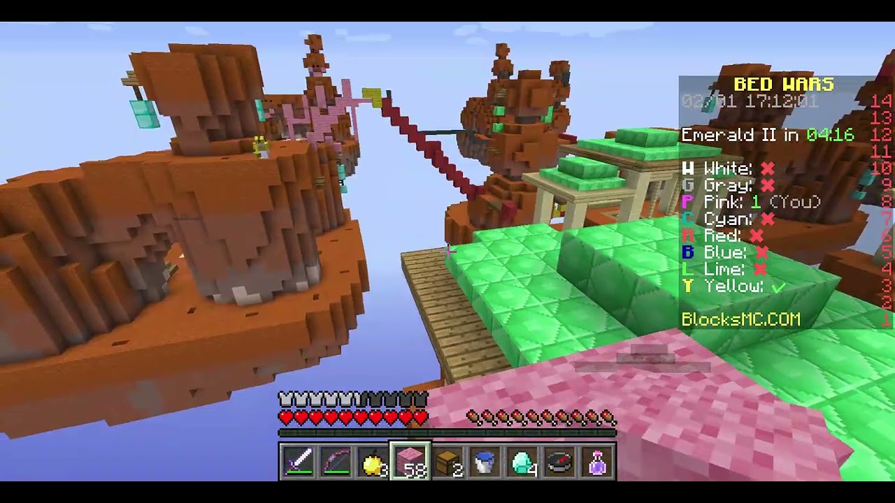 playing bedwars in blocksmc
