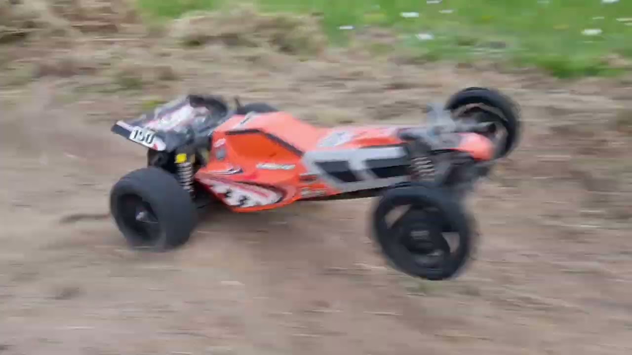 Teste du terrain de voiture rc !
