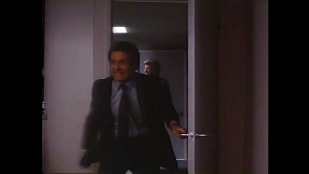Lost in America (1985) - Roger Ebert Review