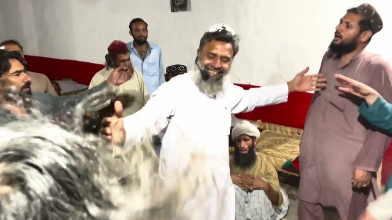 حاجی فقیر لعل ملنگ محمد اسرار چمکنی شریف سلسلہ عالیہ نقشبندیہ طیفوریہ بنوریہ الشطار یہ شریف محفل ذکر