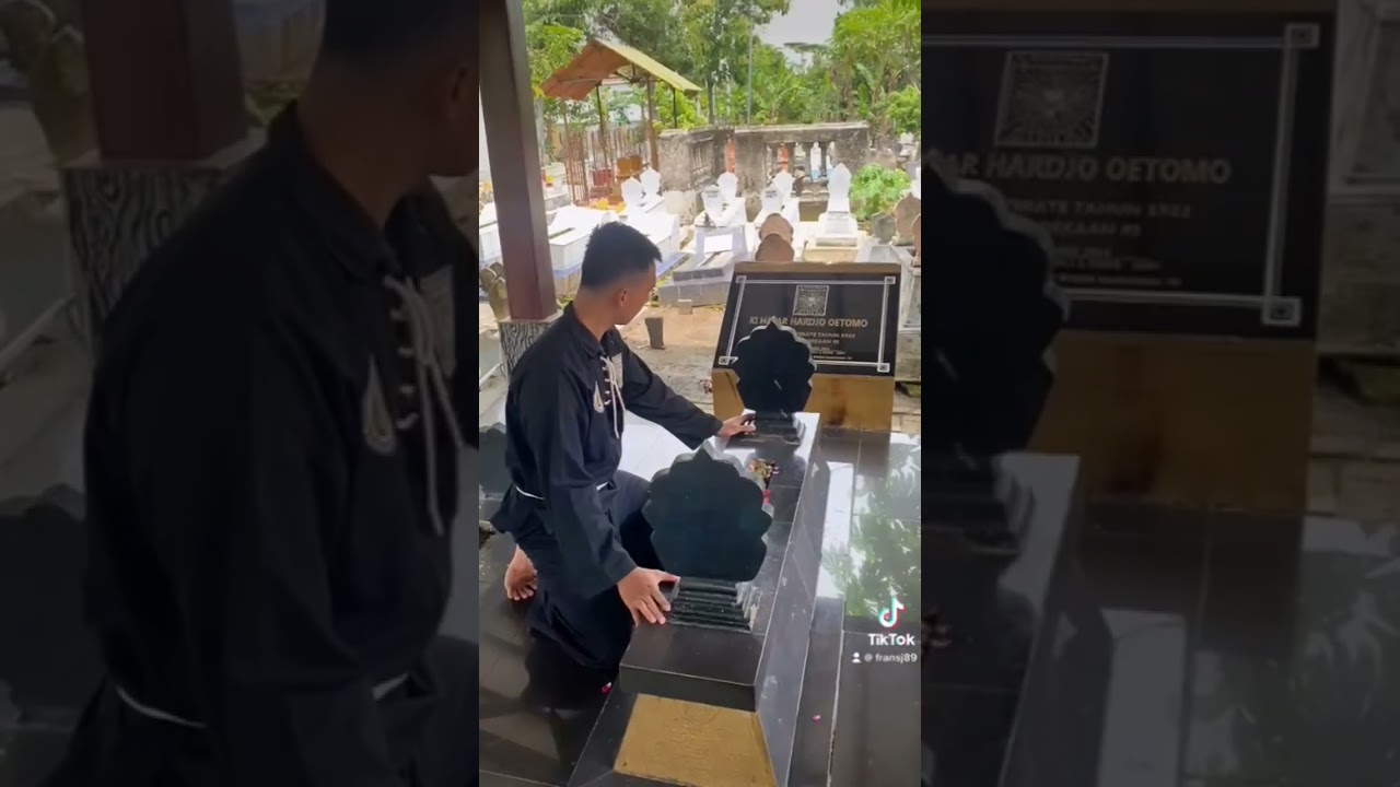 Makam Pendiri SH Terate Ki Hadjar Hardjo Oetomo