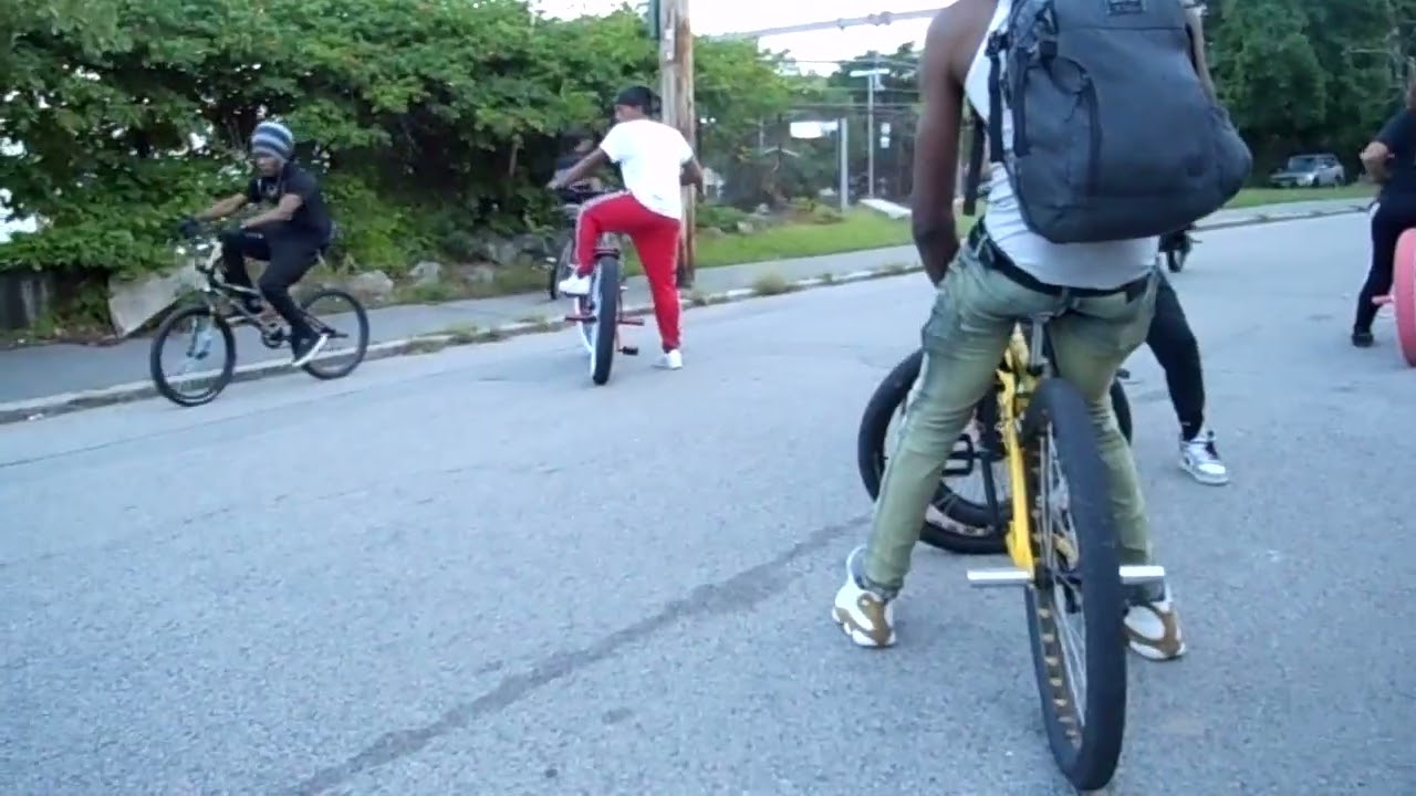 Downhill highspeed bike ride out