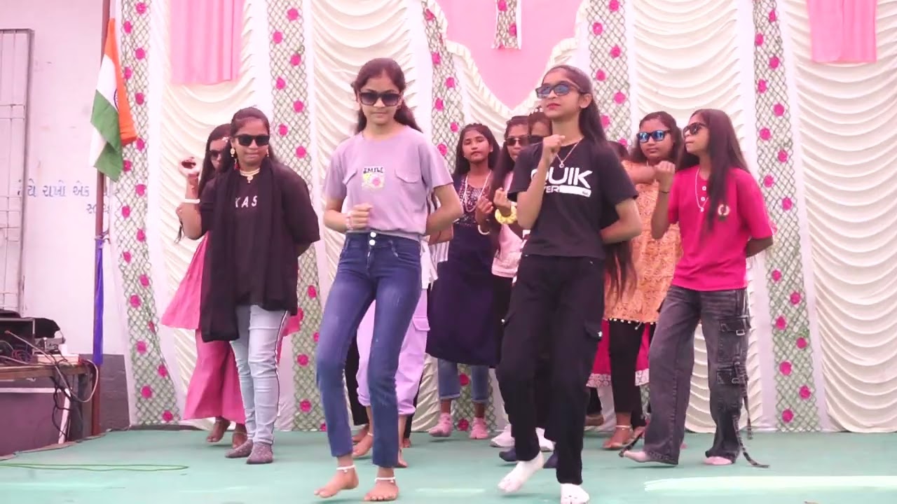 Gujarati No Craze Performance By Ambach Primary School