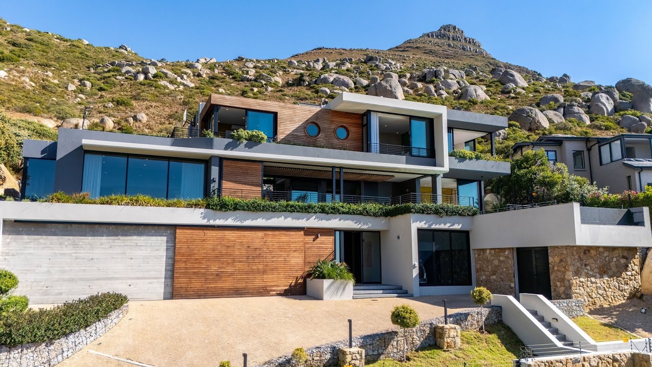 Hill House - Luxury Villa in Cape Town with heated pool, gym and cinema room