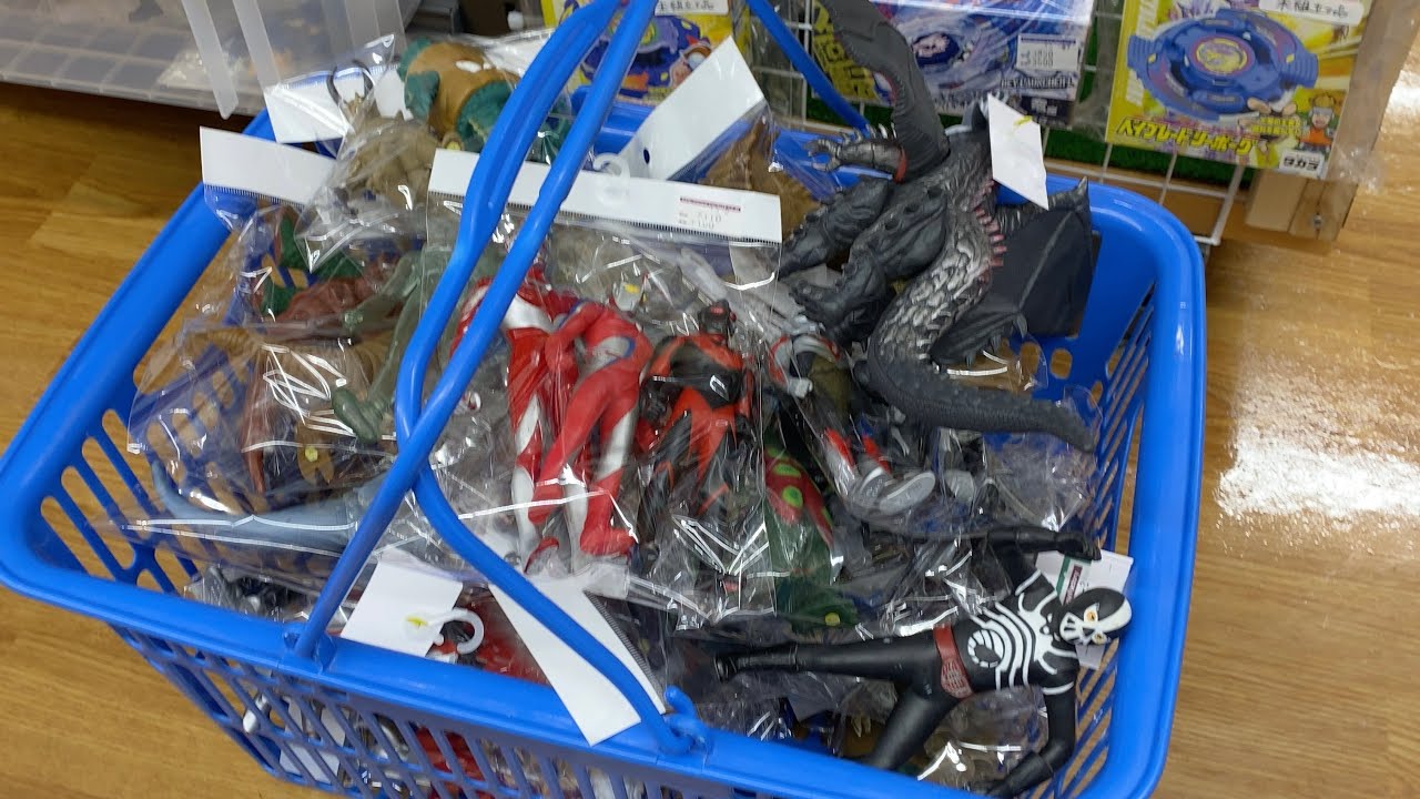 爆買いだー！ウルトラマン怪獣ソフビ大量ゲット【リサイクルショップ巡り】オフハウス購入品紹介　ultraman toys/mainan jepang