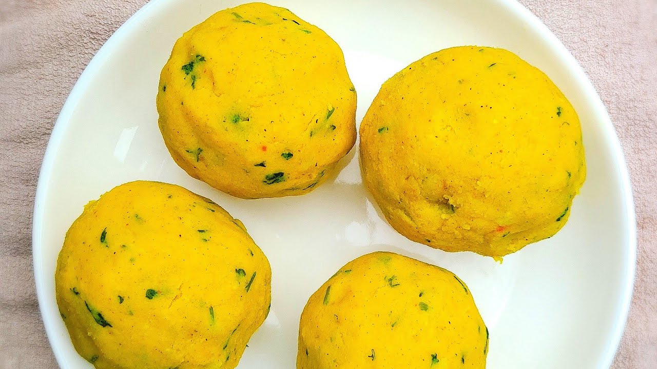 How to make a perfect Ugandan EGG ROLL!Just potato and boiled egg.#potato #eggs #easy #recipe