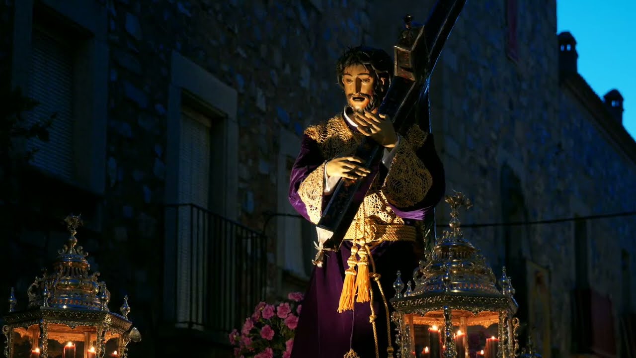 Procesión de la Madrugada por los Adarves en directo. Jesús Nazareno de Cáceres