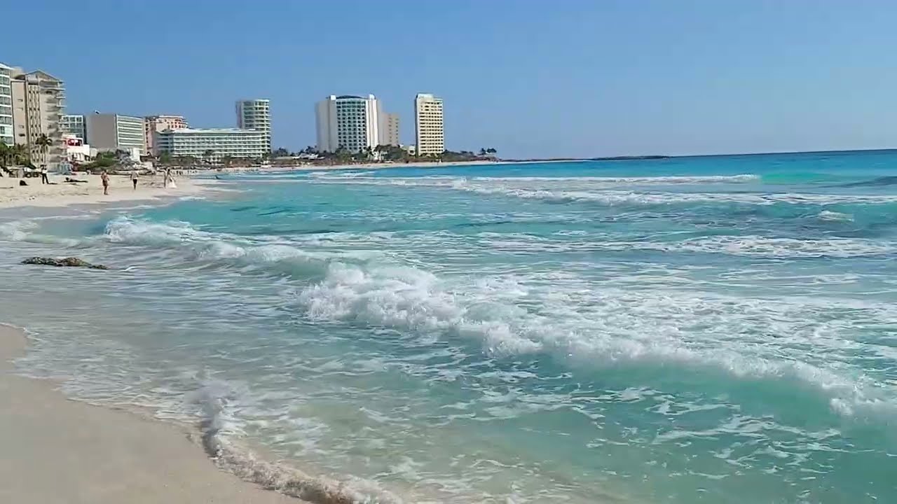 Oleaje fuerte #cancun 