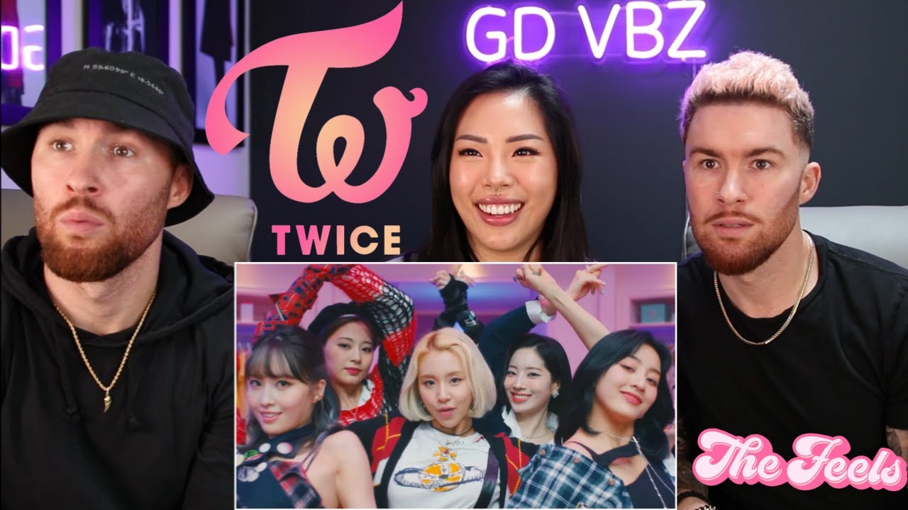 First Time Reacting to TWICE 