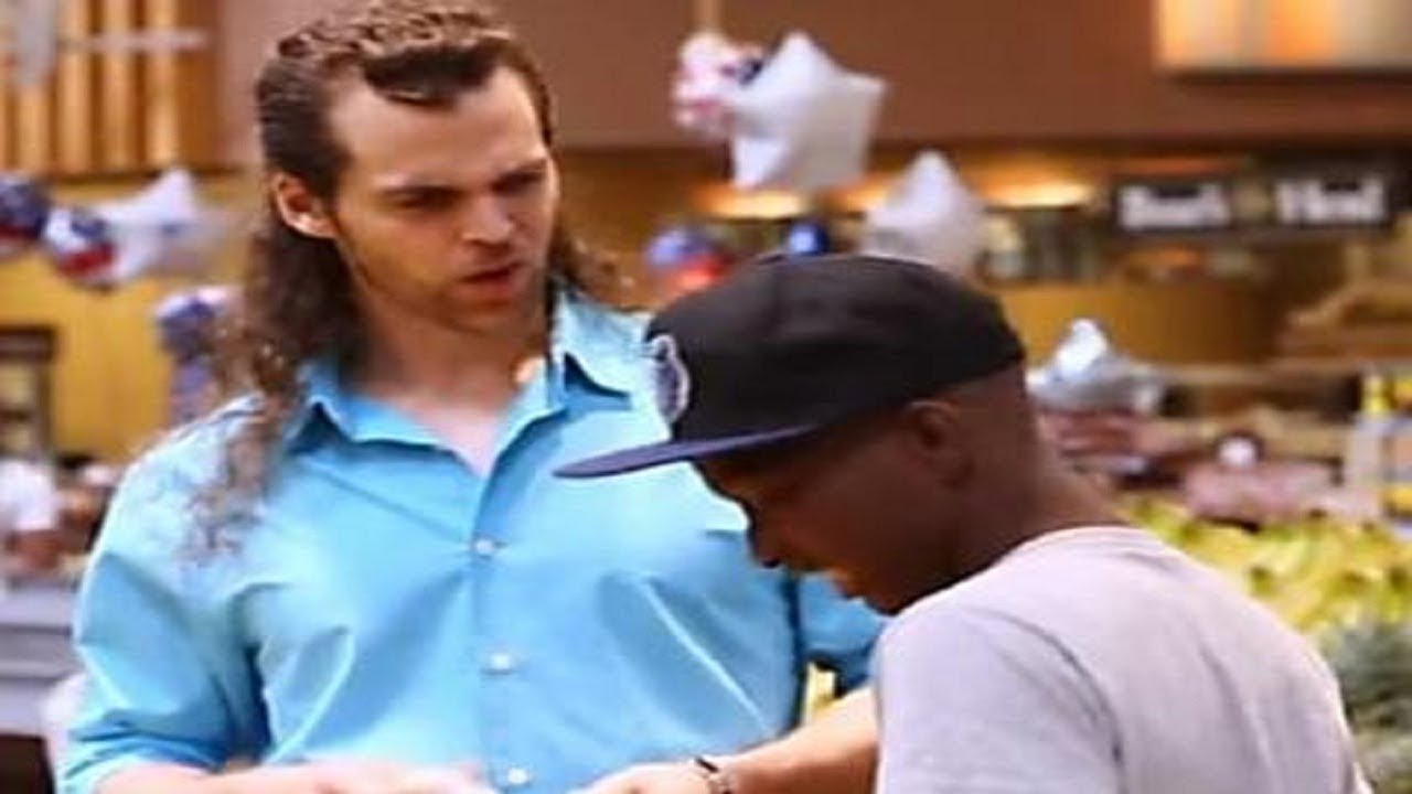 Teen Offers to Carry Man's Groceries for Food, Had No Idea Who He Was Approaching