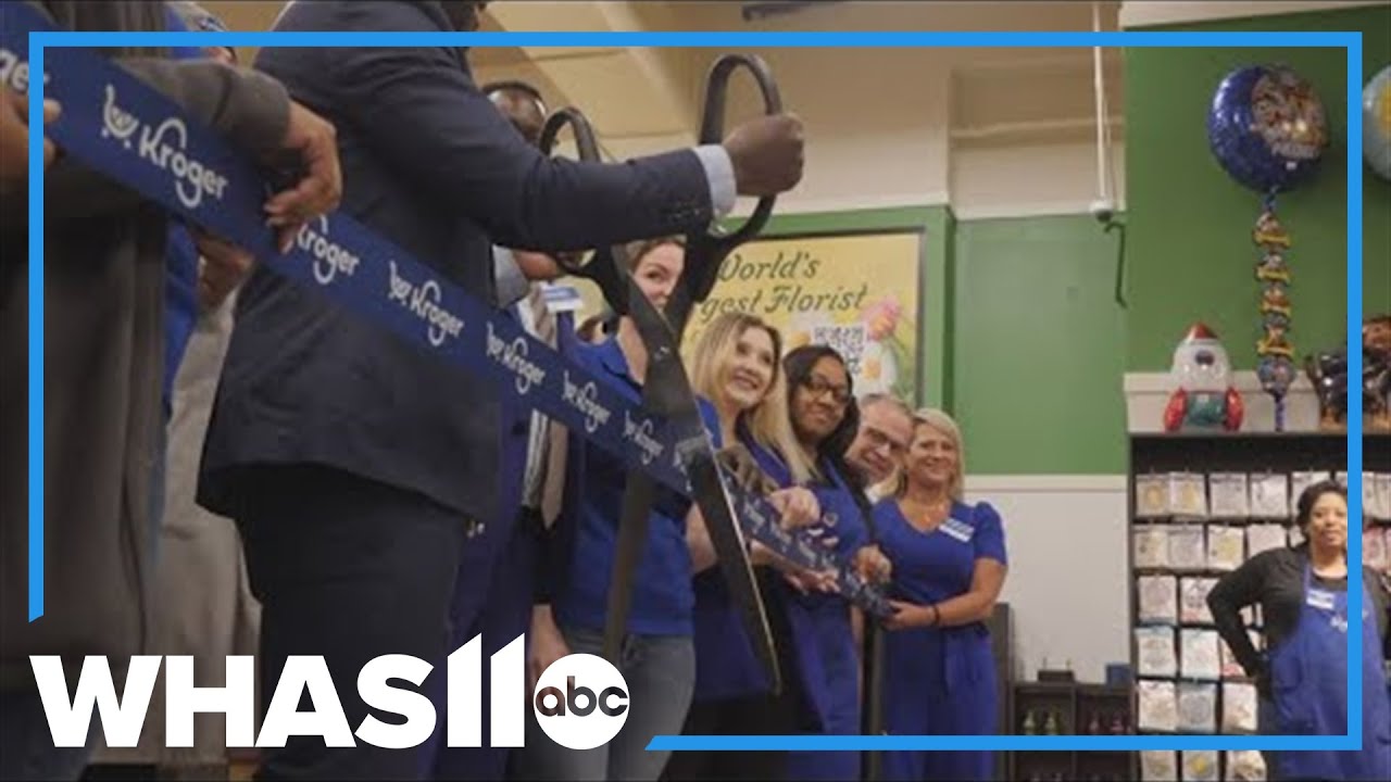 Kroger, west Louisville community celebrates store's remodel