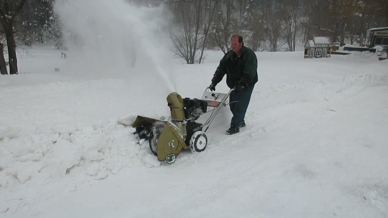 Dayton 5/24 - 40 year old snow blower - Predator 212 hemi engine swap in action