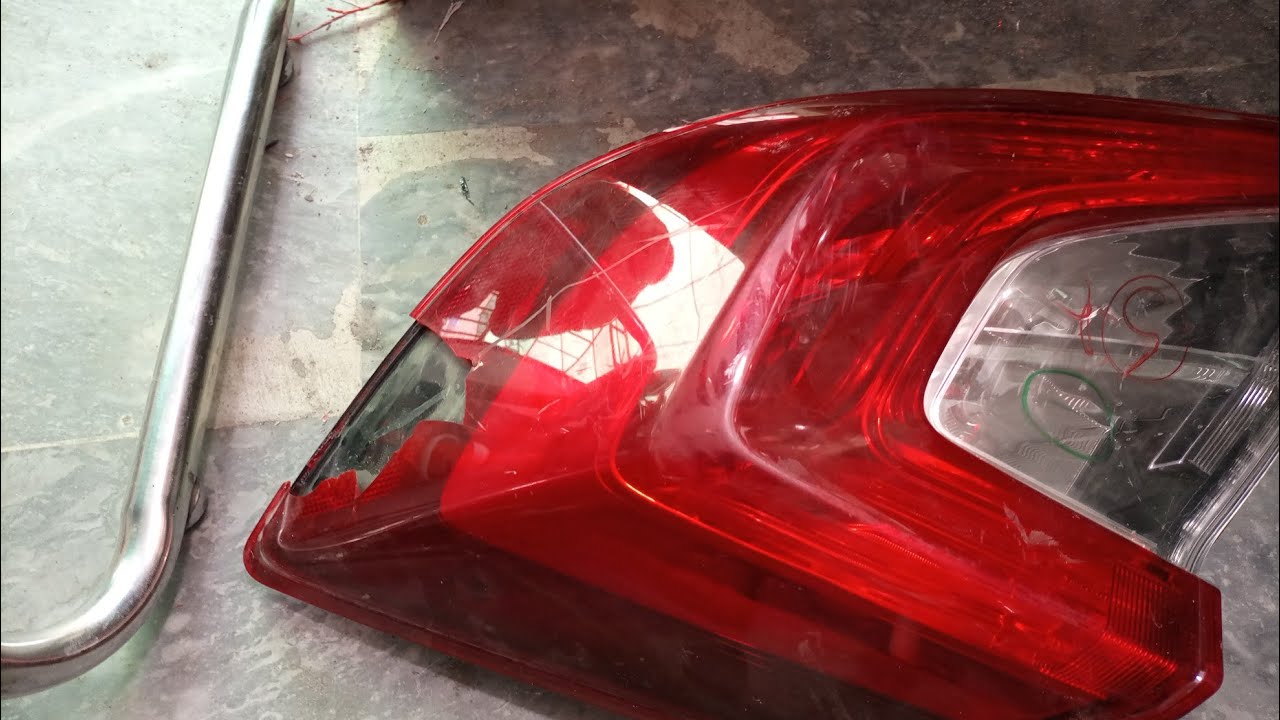 The Amazing Skill of Repairing Car Broken Tail Lights