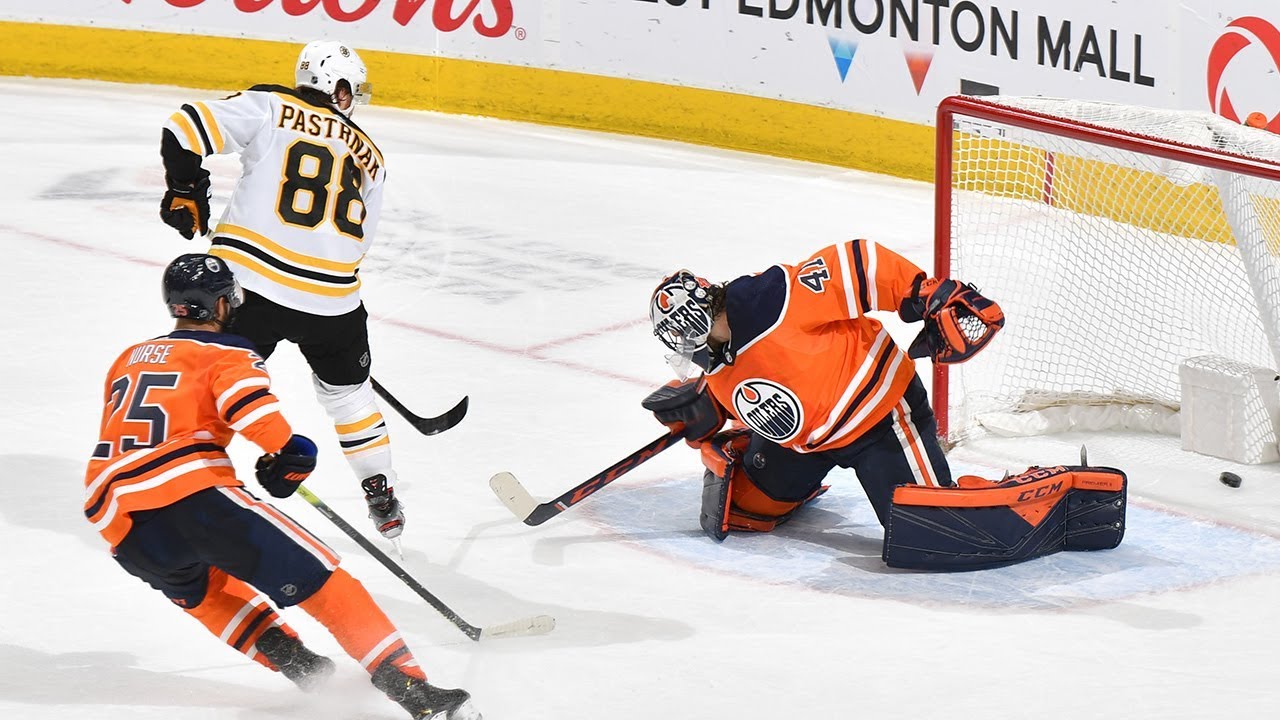 Pastrnak converts OT breakaway to give Bruins win