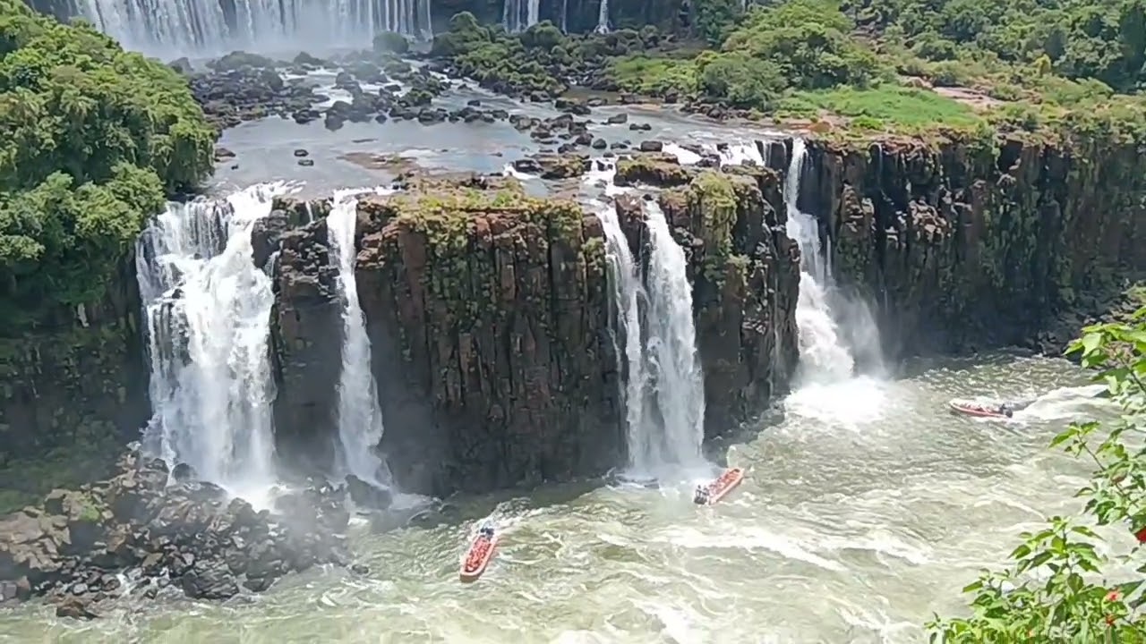 La meraviglia del pianeta : iguazú falls. Brasil, Argentina gennaio 2026 