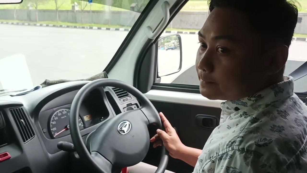Test Drive Hari Agung Nugroho Driving Test, Zigzag Test, Parking Test Emergency Test
