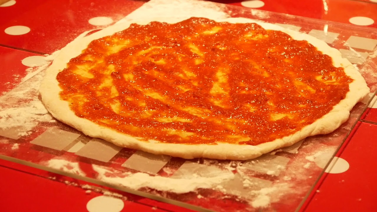Pizza vom Kugelgrill