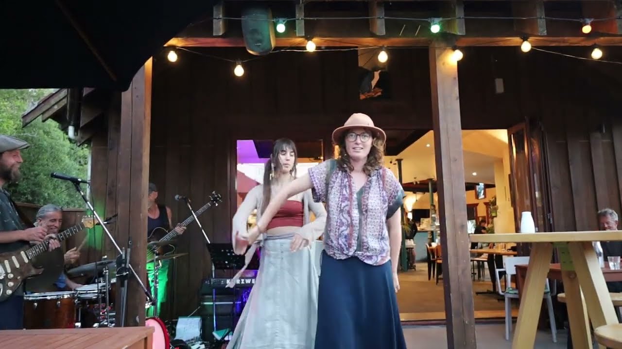Live Music | Riwaka Rollers | Kush and Mazarine Dancing | Nikau Cafe | Golden Bay