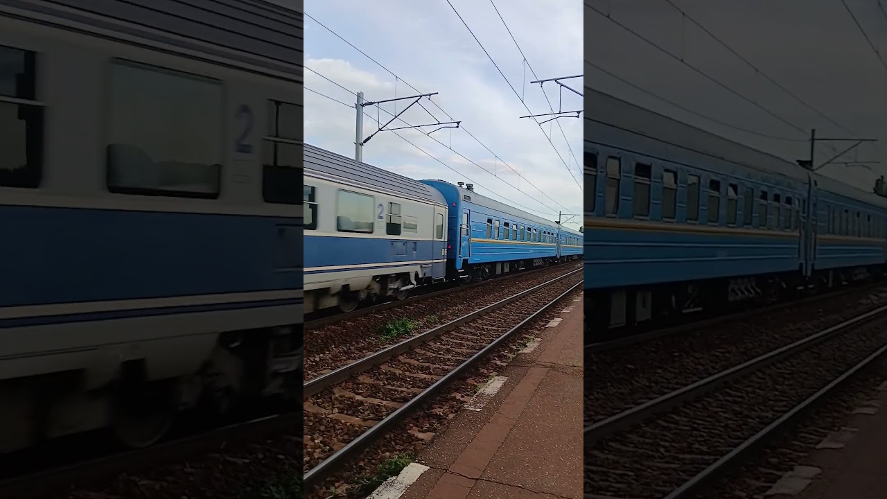 Trenul C.F.R. trec&acirc;nd &icirc;n viteză la Halta Prahova #tren #cfr #cfrcalatori #train