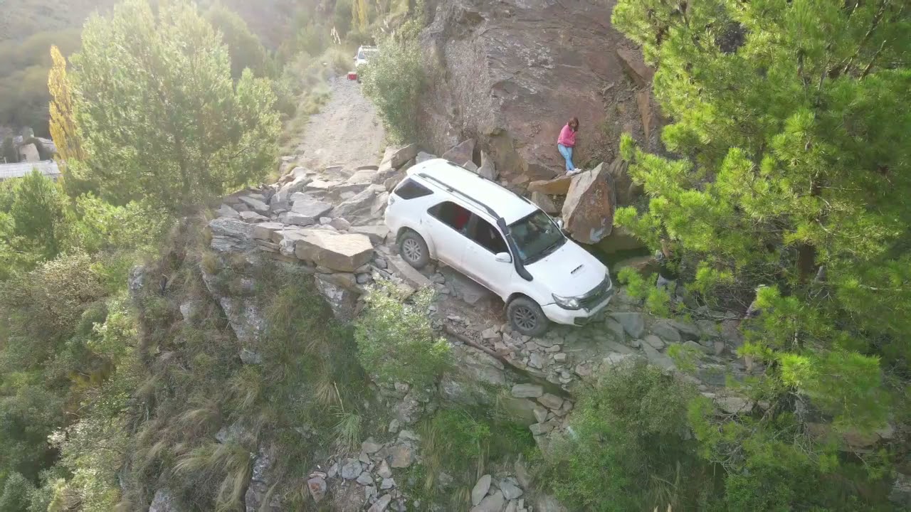 Pueblo Escondido, Cerro Áspero - Travesía 4x4 con amigos.