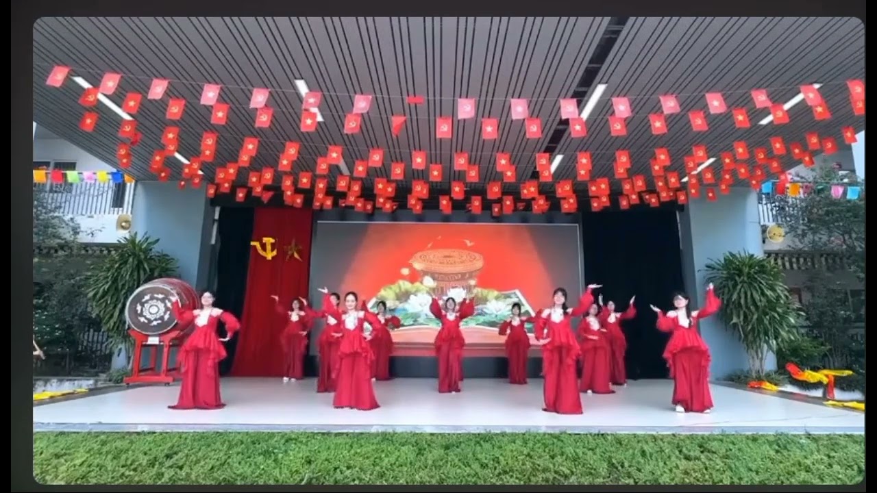 Kiếp sau vẫn muốn là người Việt Nam mashup Máu Đỏ Đã vàng ( múa 20/11 ) 