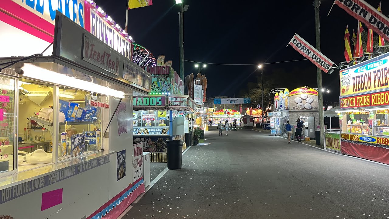 FLORIDA STATE FAIR 2023 OPENING NIGHT WAS SO EMPTY! - Haunted House DARK Rides & DILL PICKLE PIZZA!?