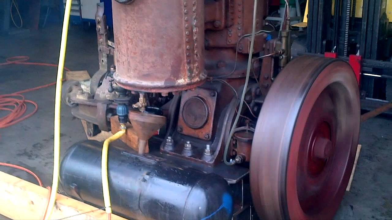 The Running of Allard his Kromhout M-2 Hot bulb Diesel 2 stroke Engine