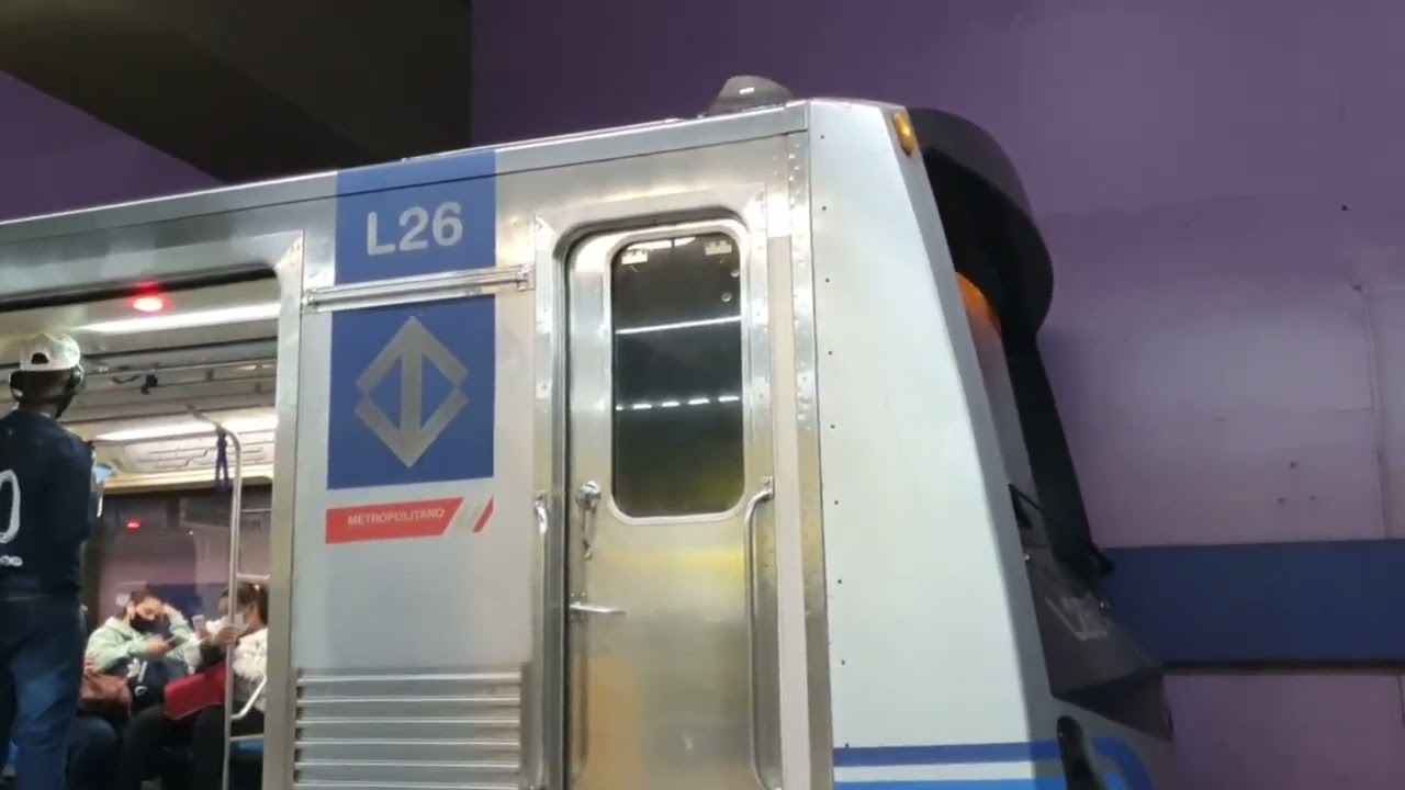 Frota L e J (L26 e L43) (J29) na esta&ccedil;&atilde;o Para&iacute;so