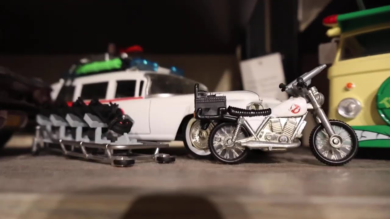 Legendary Rides of the 80s & 90s | (Battle Hopper, KITT, Ecto-1, Akira Bike & More!)
