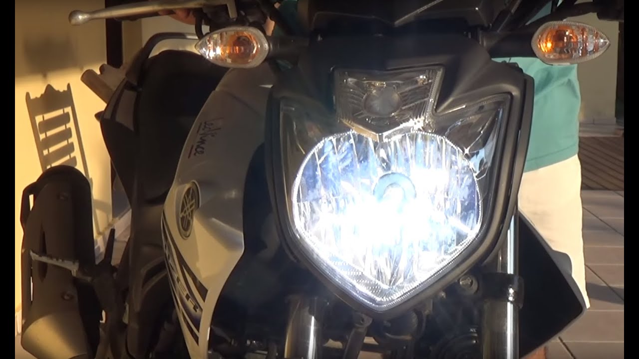 Farol LED na  Fazer 250 2014