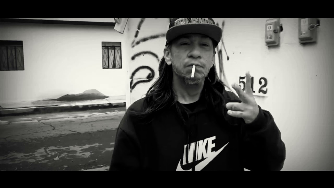 LA TRIBU - SAMPLE U P CREW FT PUAZ FUNKY VLEC [VAGABUNDOS]
