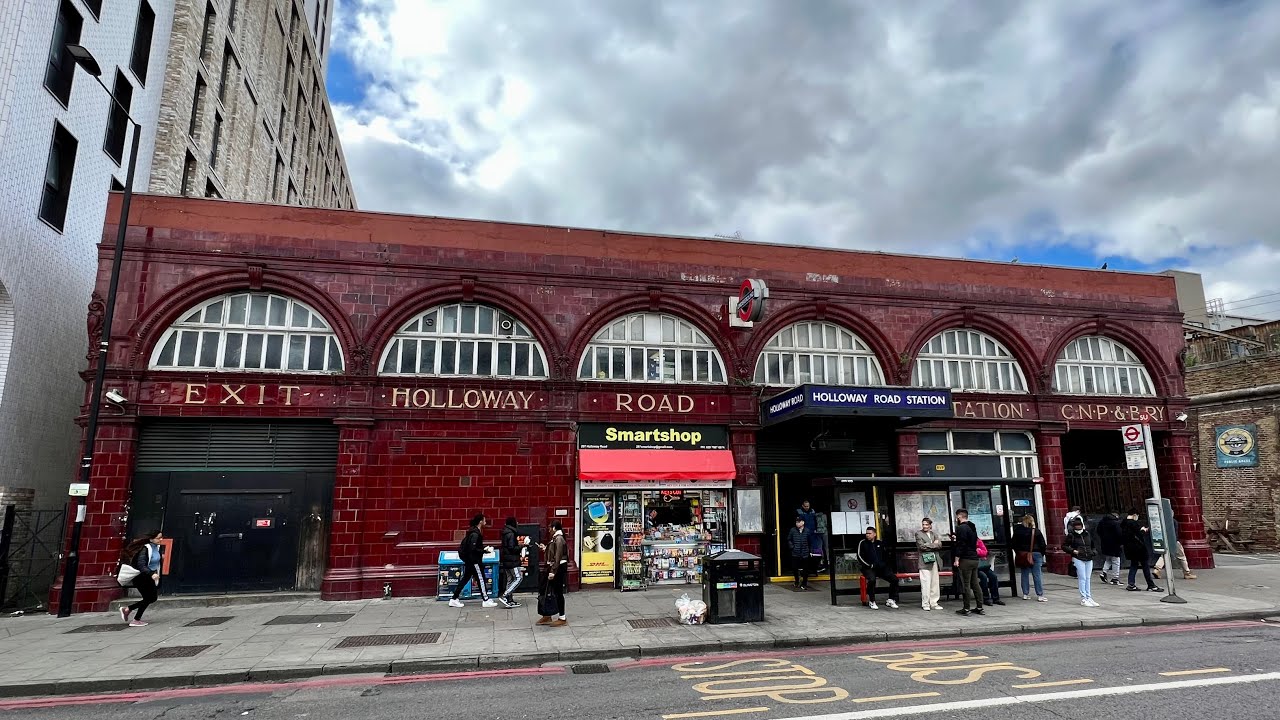 Walking the Piccadilly Line - 11 - Holloway Road to Caledonian Road