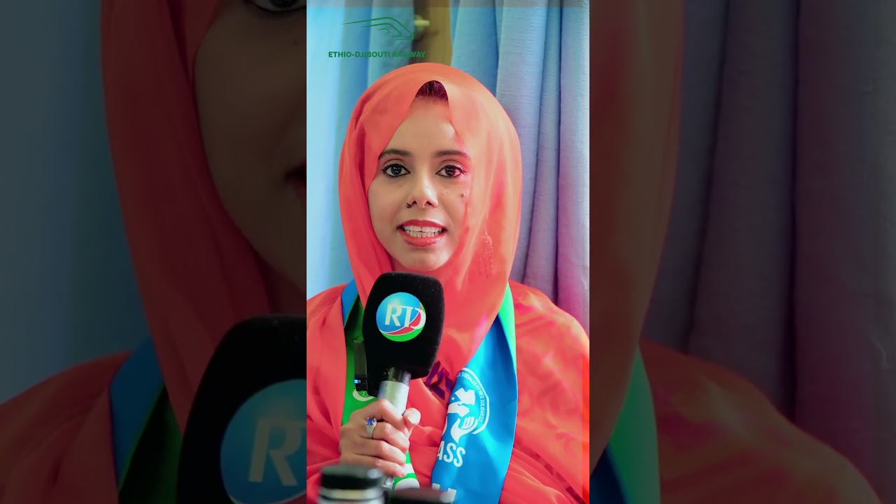 la Ministre des Affaires Sociales et des Solidarités Mme OULOUFA a choisi le train  vers Holl-Holl
