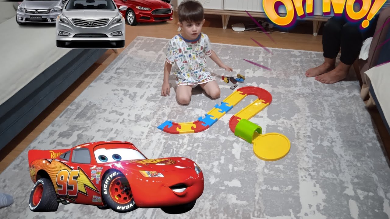 Oyuncak araba videolari! Şimşek McQueen! Hotwheelss cars, Polis arabası, itfaiye ambulans ışıklı!