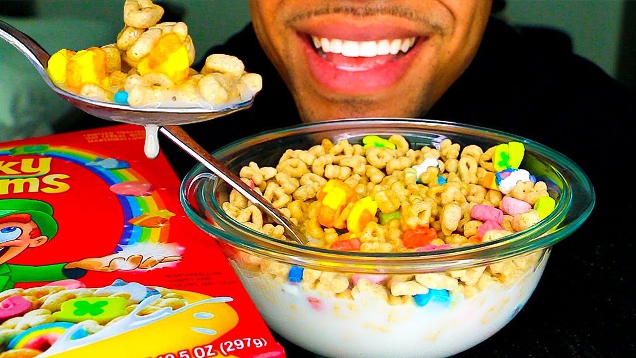 ASMR LUCKY CHARMS CEREAL EATING MOUTH SOUNDS NO TALKING MILK SPOON MUKBANG