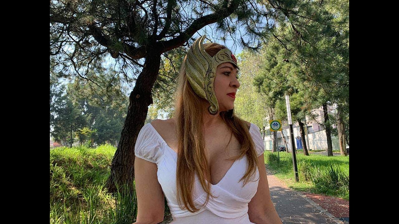 COMO HACER LA TIARA DE SHE-RA (LA PRINCESA DEL PODER)