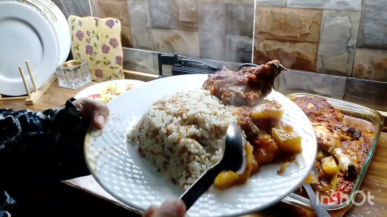 ضرتي بتتريق عليا عشان بعمل الرز بلسان العصفور وبرش علي السلطه نعناع