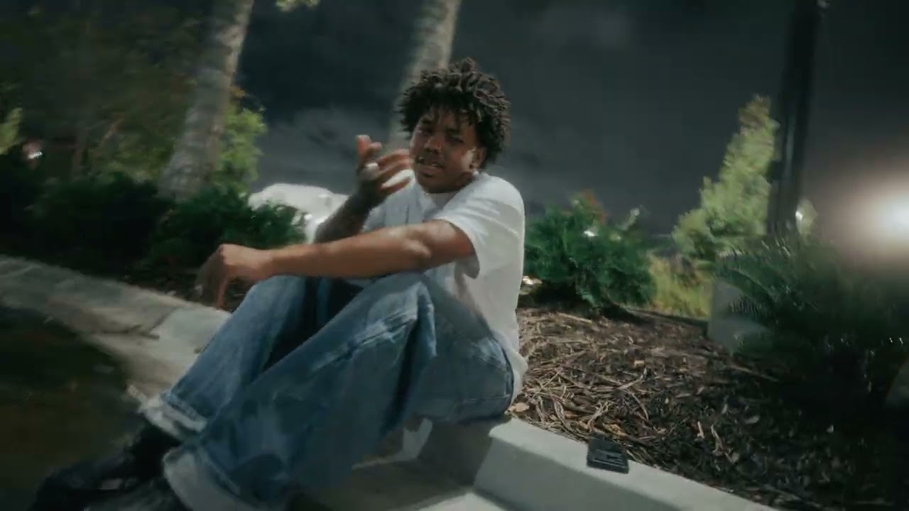 ZHY2FYE - WHATUPDOE!