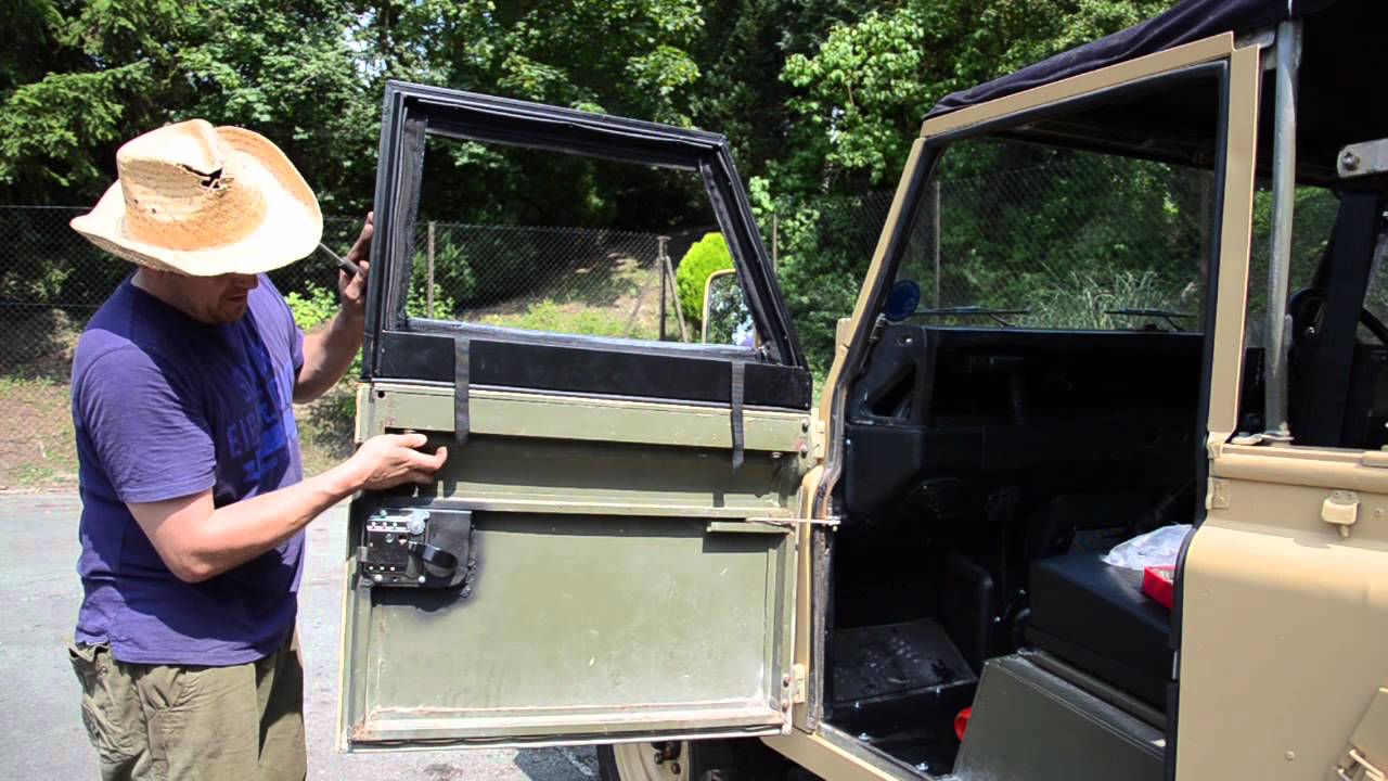 Установка брезентовых накладок на двери Land Rover Defender