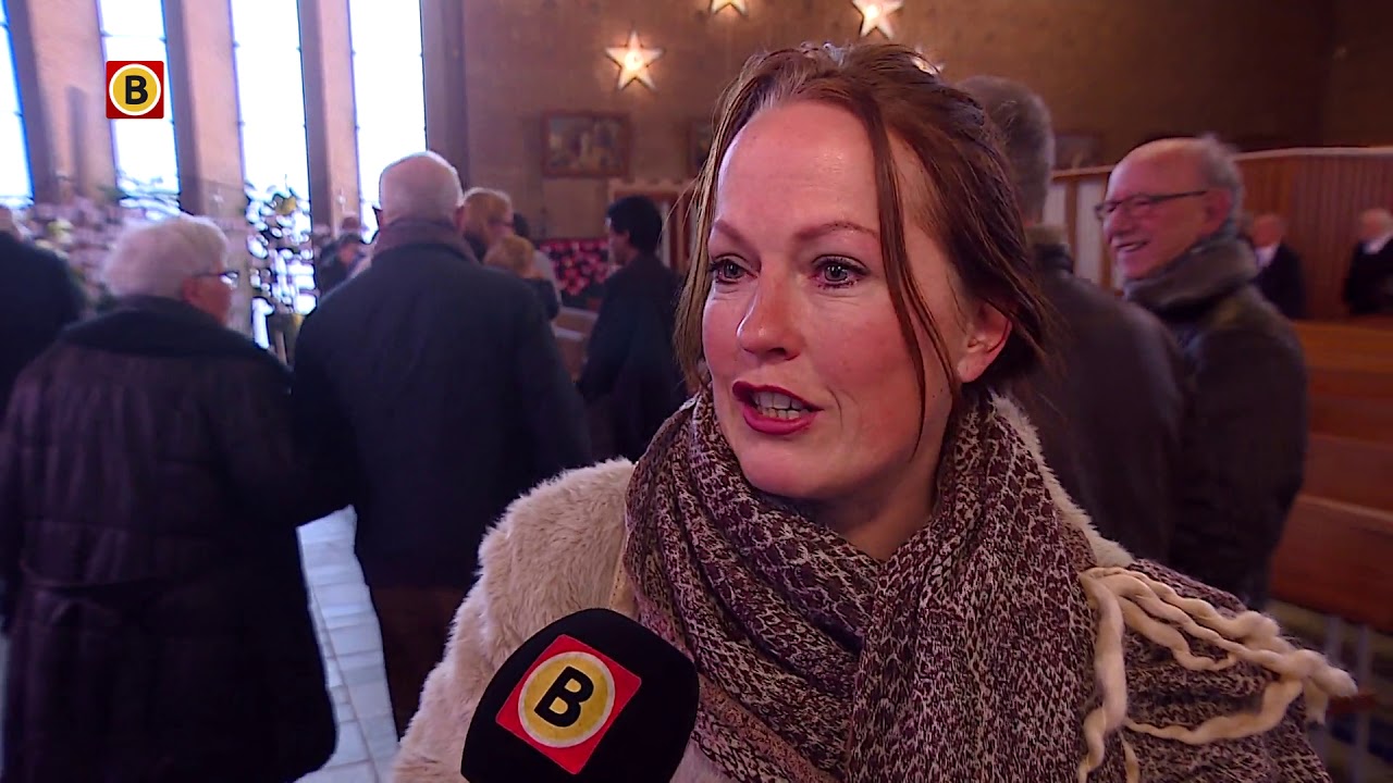 Emoties bij laatste dienst in Sint Petrus' Bandenkerk in Son