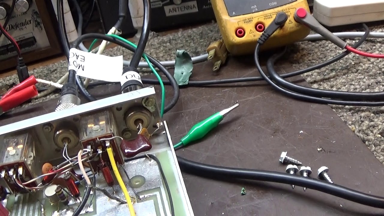 Input SWR tuning on a Palomar TX-100 2 pill amp.