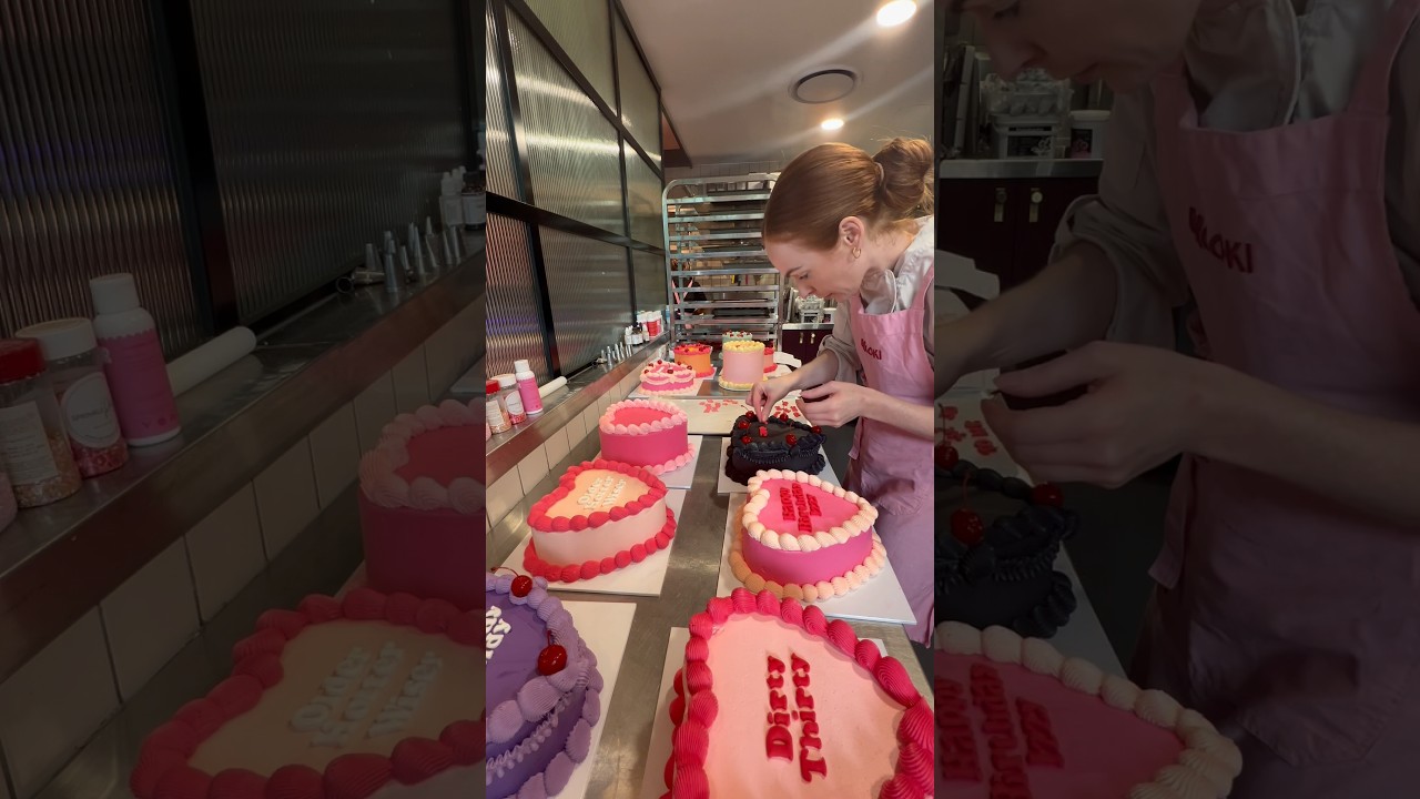 Decorating heart cakes 🎂