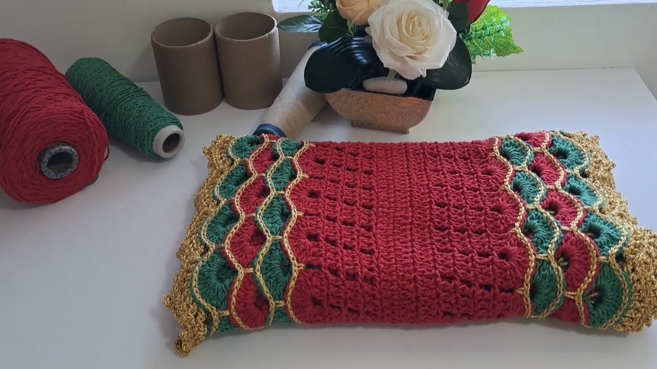 Trilho de mesa turco luxo nas cores do Natal vem conferir a lindeza que ficou 