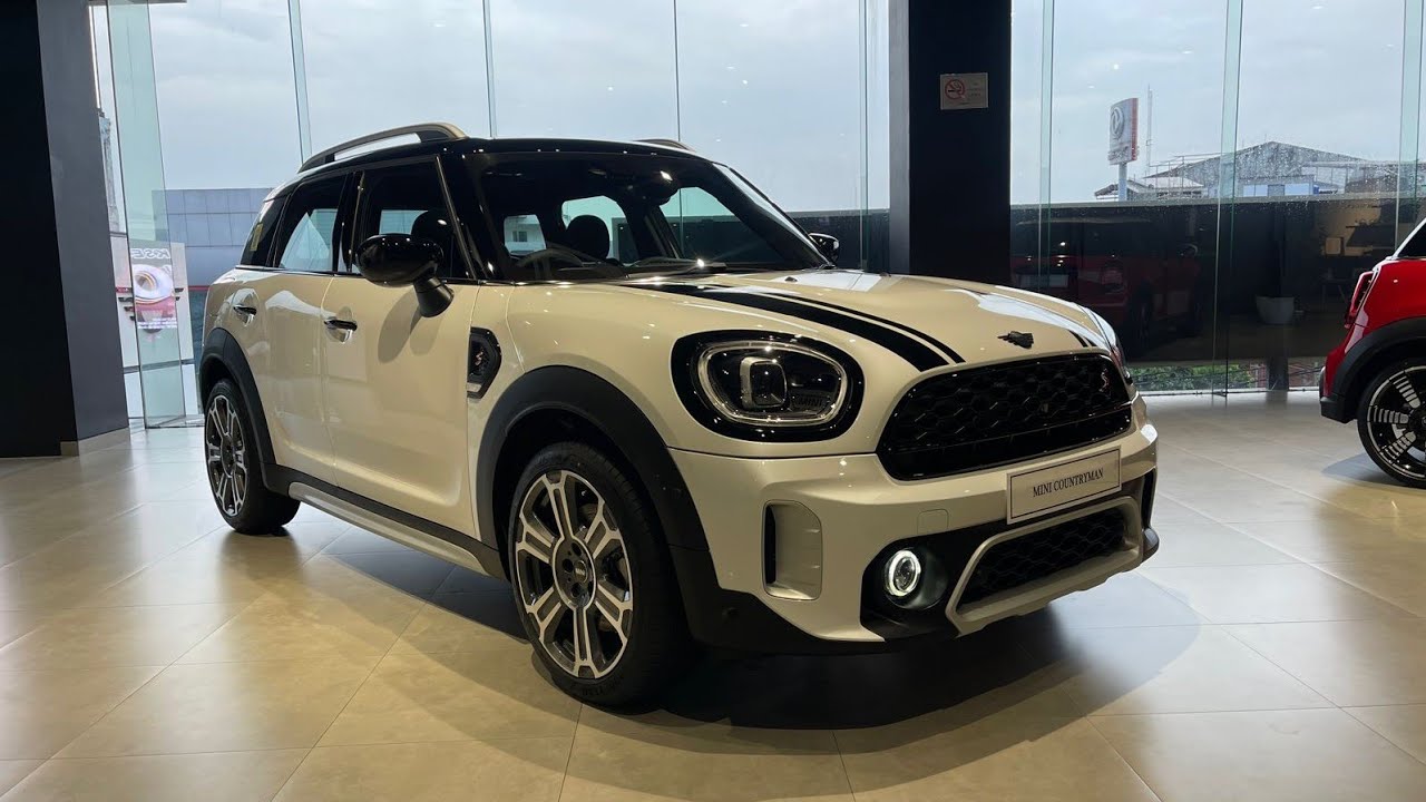 MINI Cooper S Countryman Nanuq White 2024 Quick Review Indonesia