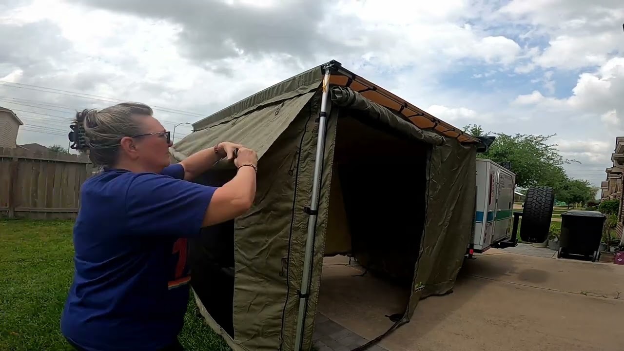 Ironman 4X4 Room on a NAPA awning with a Runaway Venturist Trailer