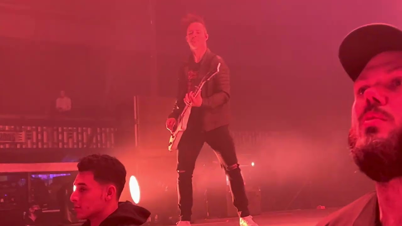 Papa Roach: Born With Nothing, Die With Everything [Live 4K] (Minneapolis, MN - March 11, 2022)