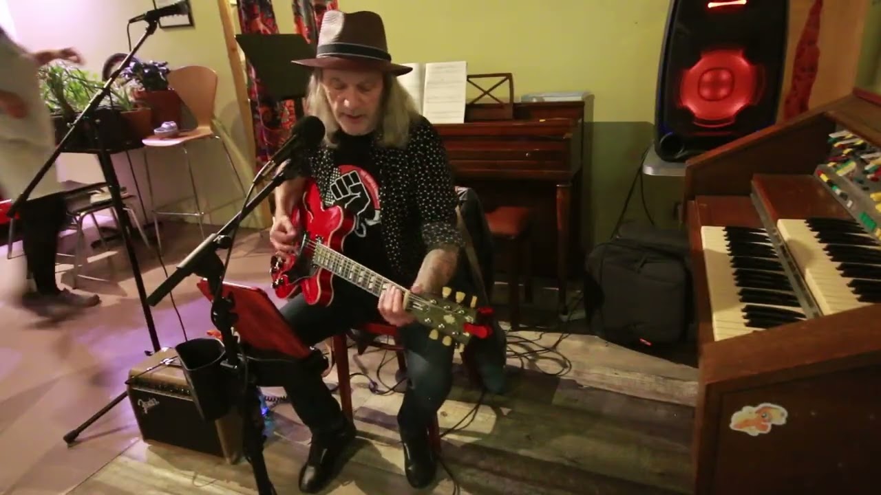 Johnny P Blues - Honkey Tonk Woman (Cover)