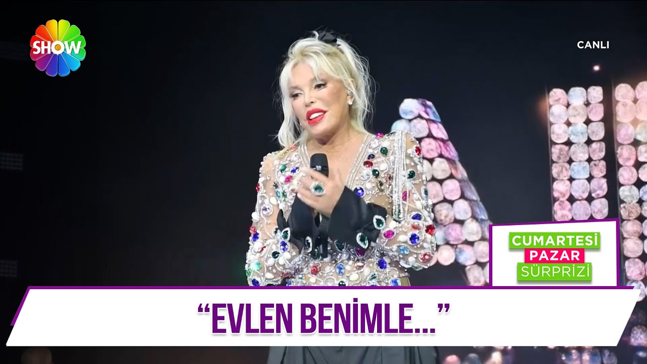 Ajda Pekkan, Harbiye konserinde evlilik teklifi aldı!